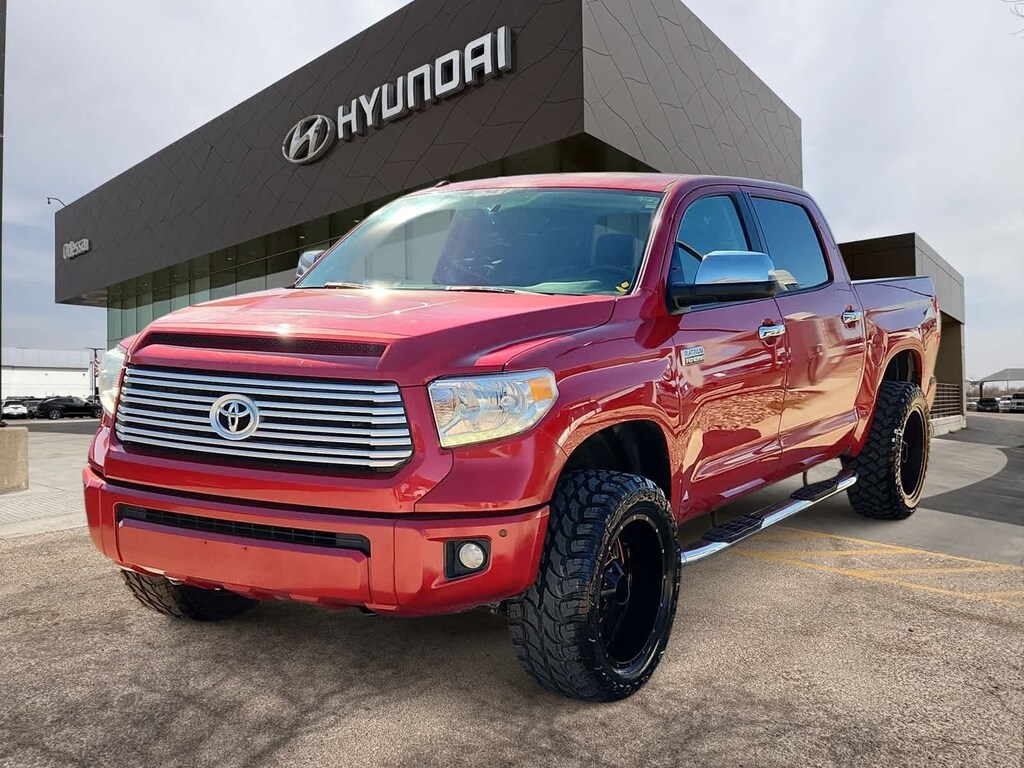 Used 2017 Toyota Tundra Platinum 5.7L V8 w/FFV Truck CrewMax