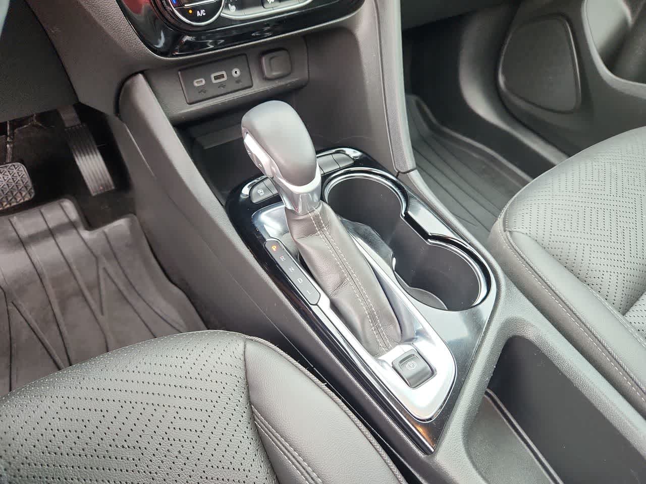 Thumbnail: 2023 Buick Encore GX - 21