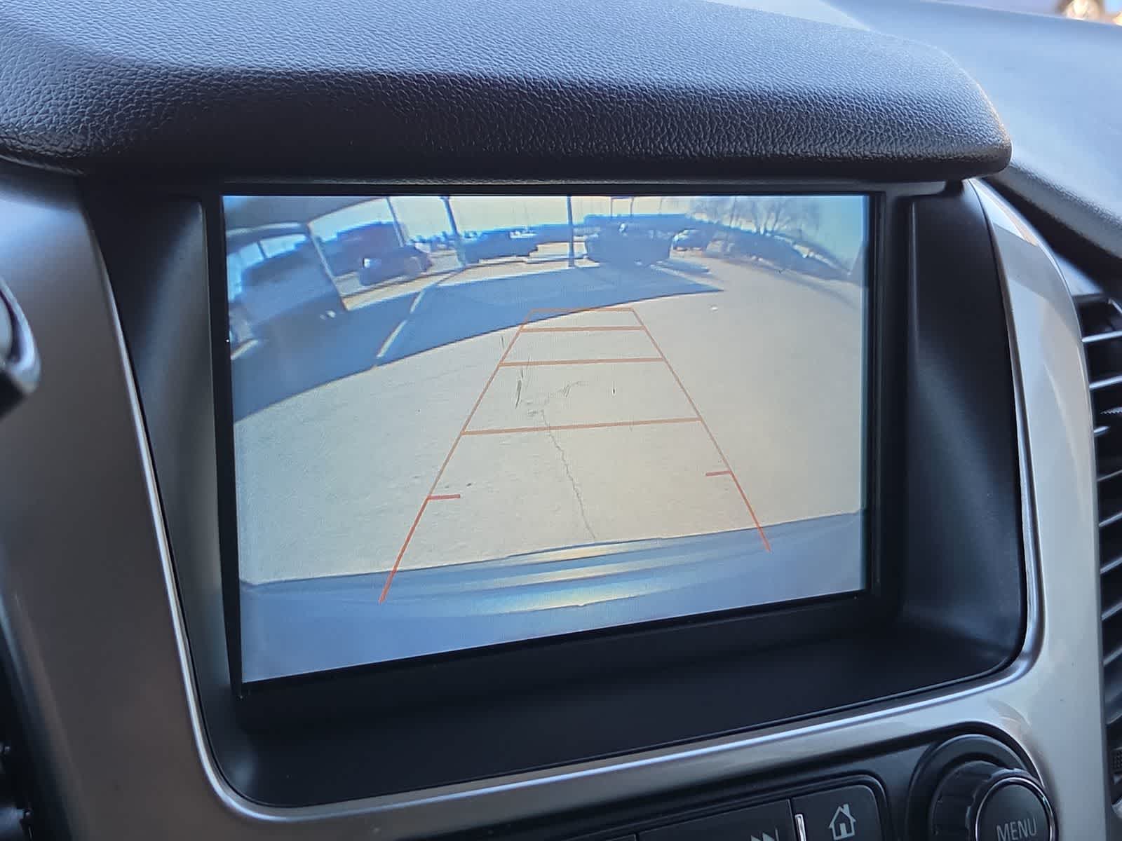 Thumbnail: 2019 Chevrolet Tahoe - 25