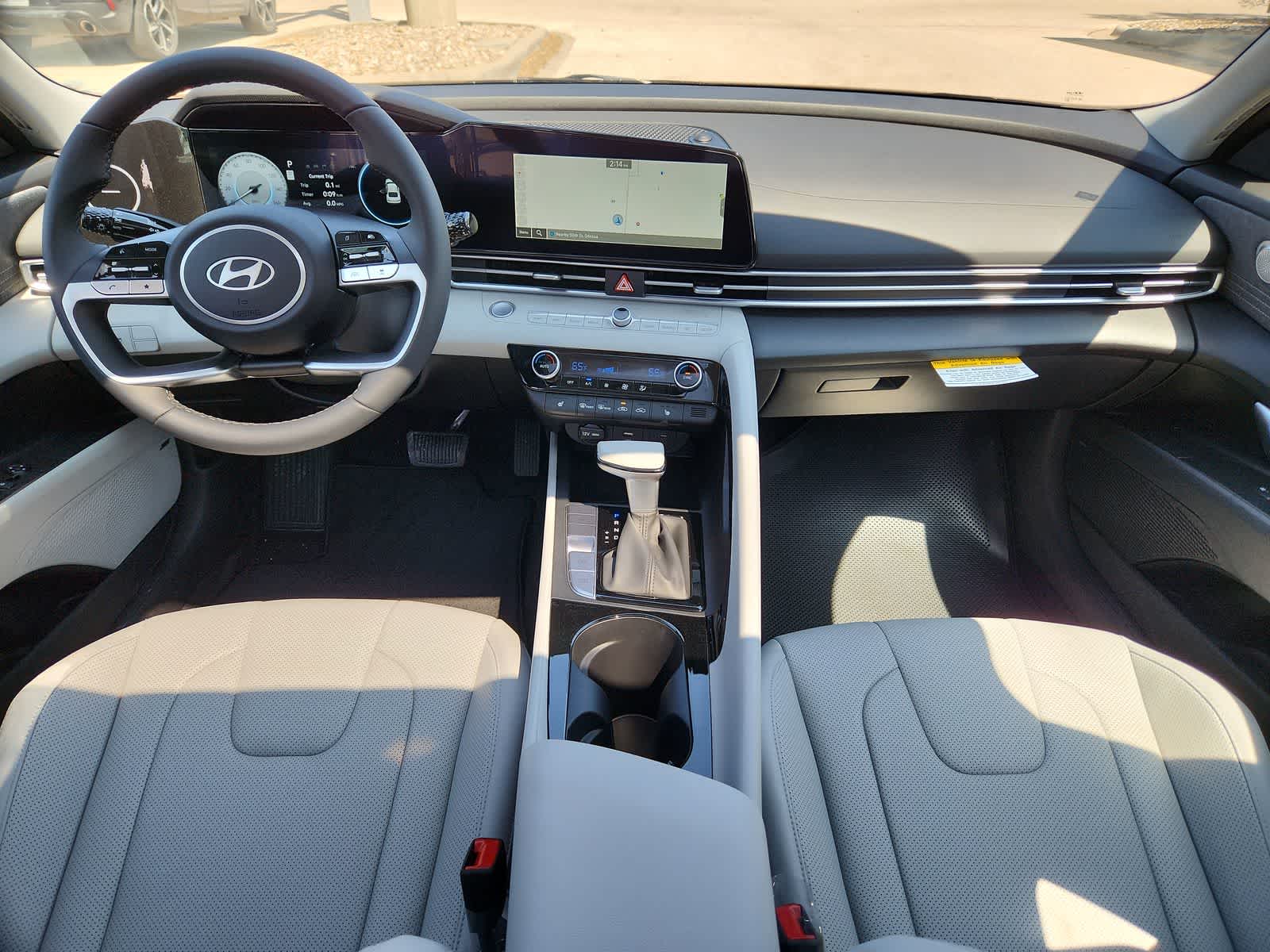 Thumbnail: 2025 Hyundai Elantra - 14