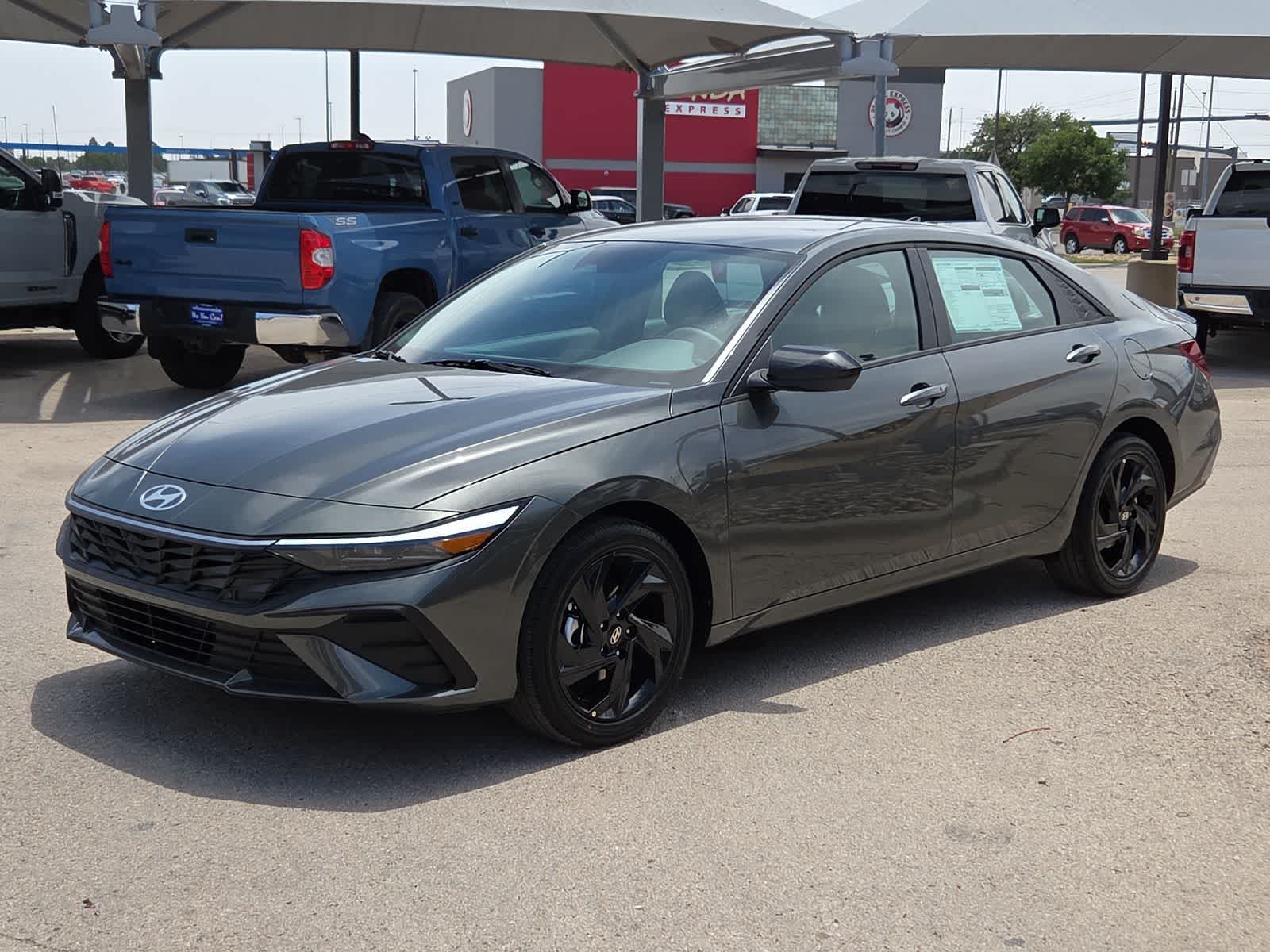 Thumbnail: 2026 Hyundai Elantra - 4