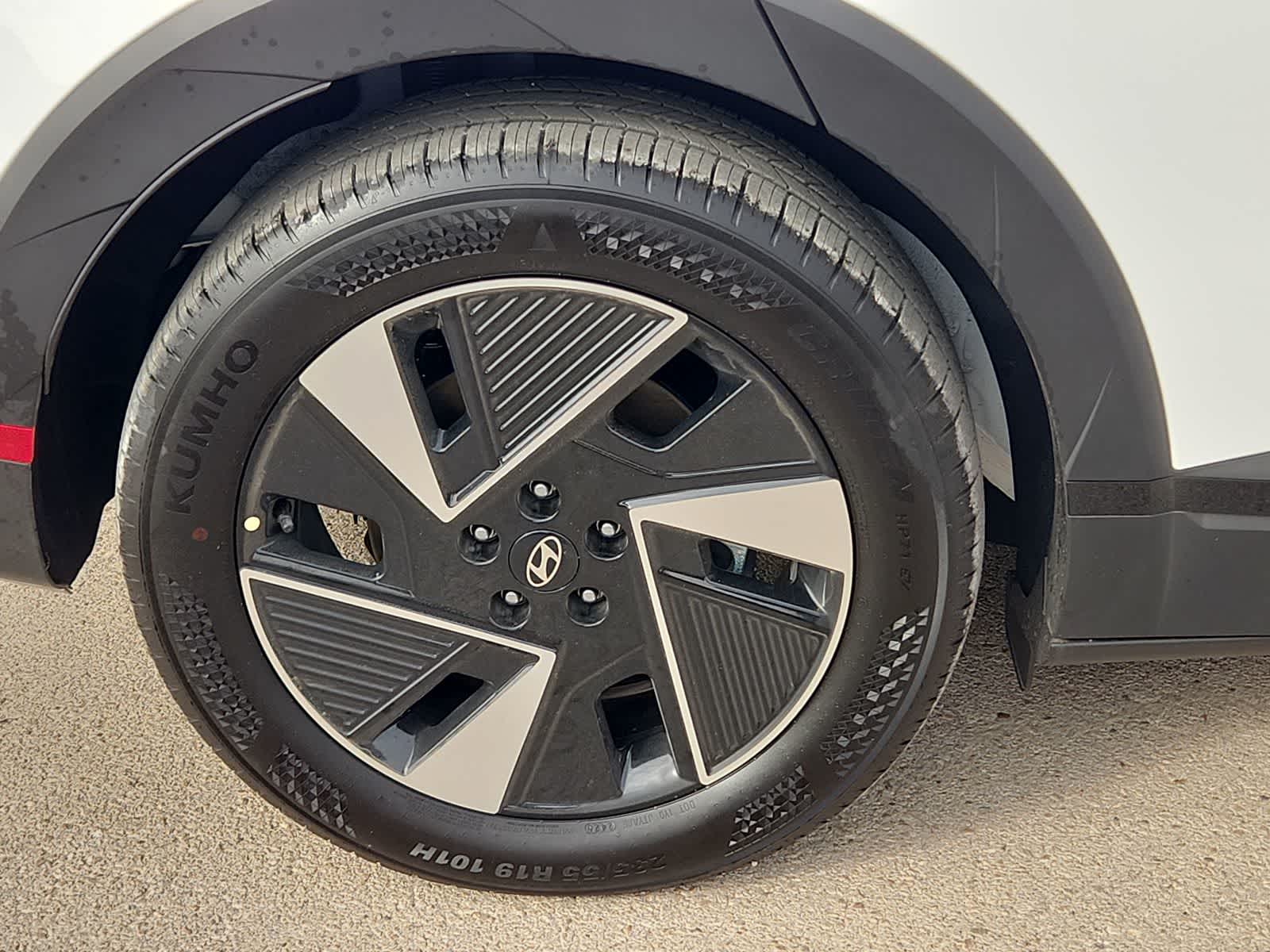 Thumbnail: 2026 Hyundai Ioniq 5 - 12