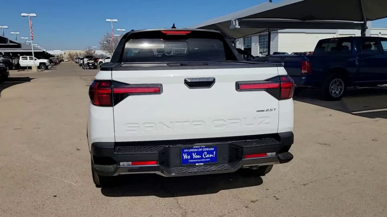 Thumbnail: 2025 Hyundai Santa Cruz - 8