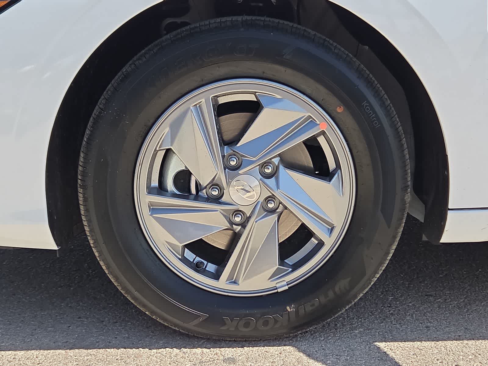 Thumbnail: 2026 Hyundai Elantra - 12