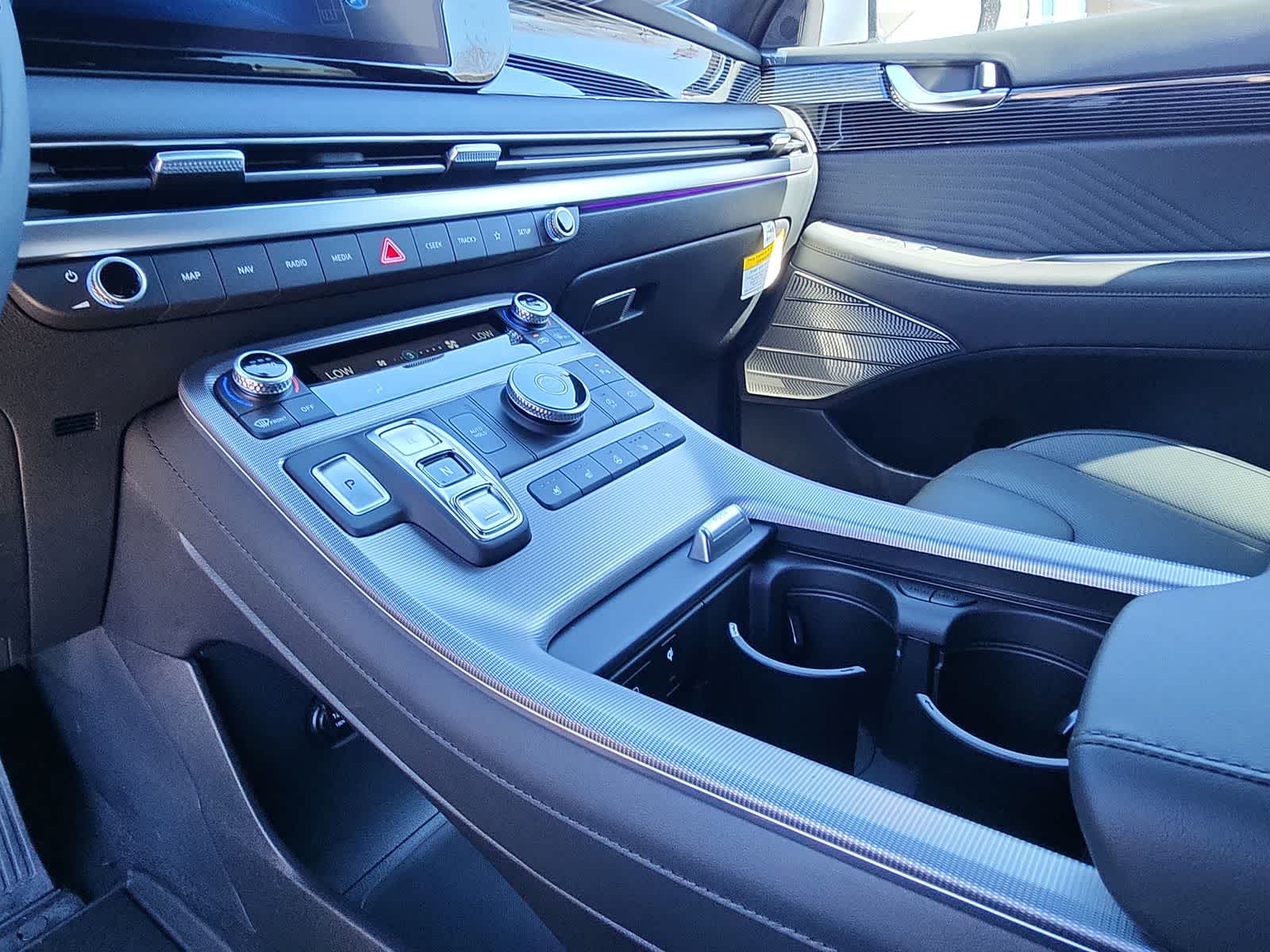 Thumbnail: 2024 Hyundai Palisade - 25