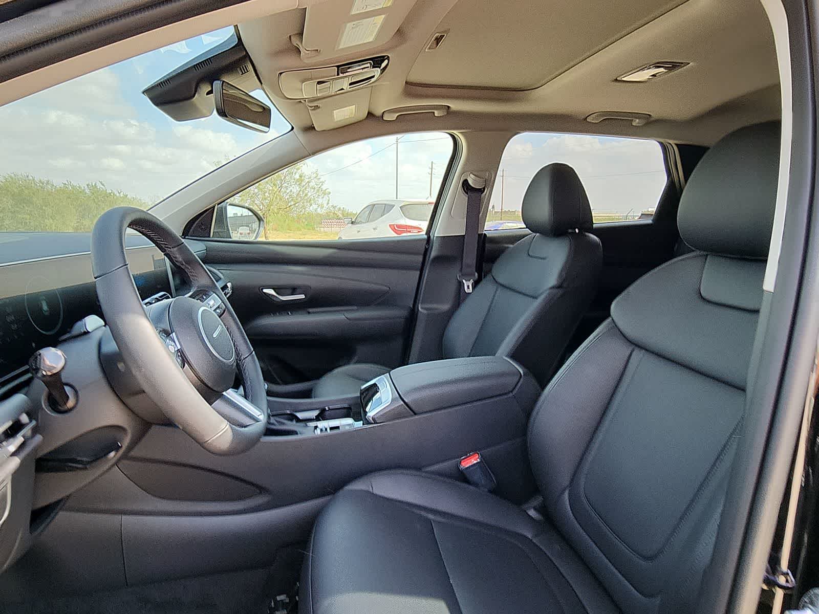 Thumbnail: 2025 Hyundai Tucson - 18