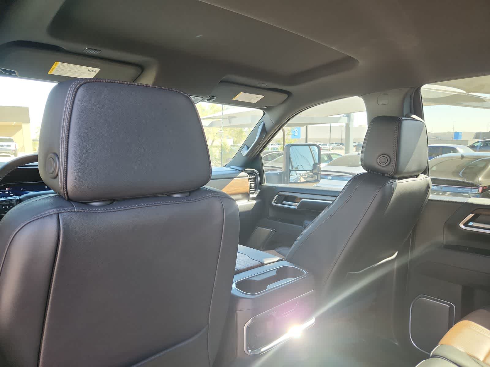 Thumbnail: 2025 Chevrolet Silverado 2500 - 16