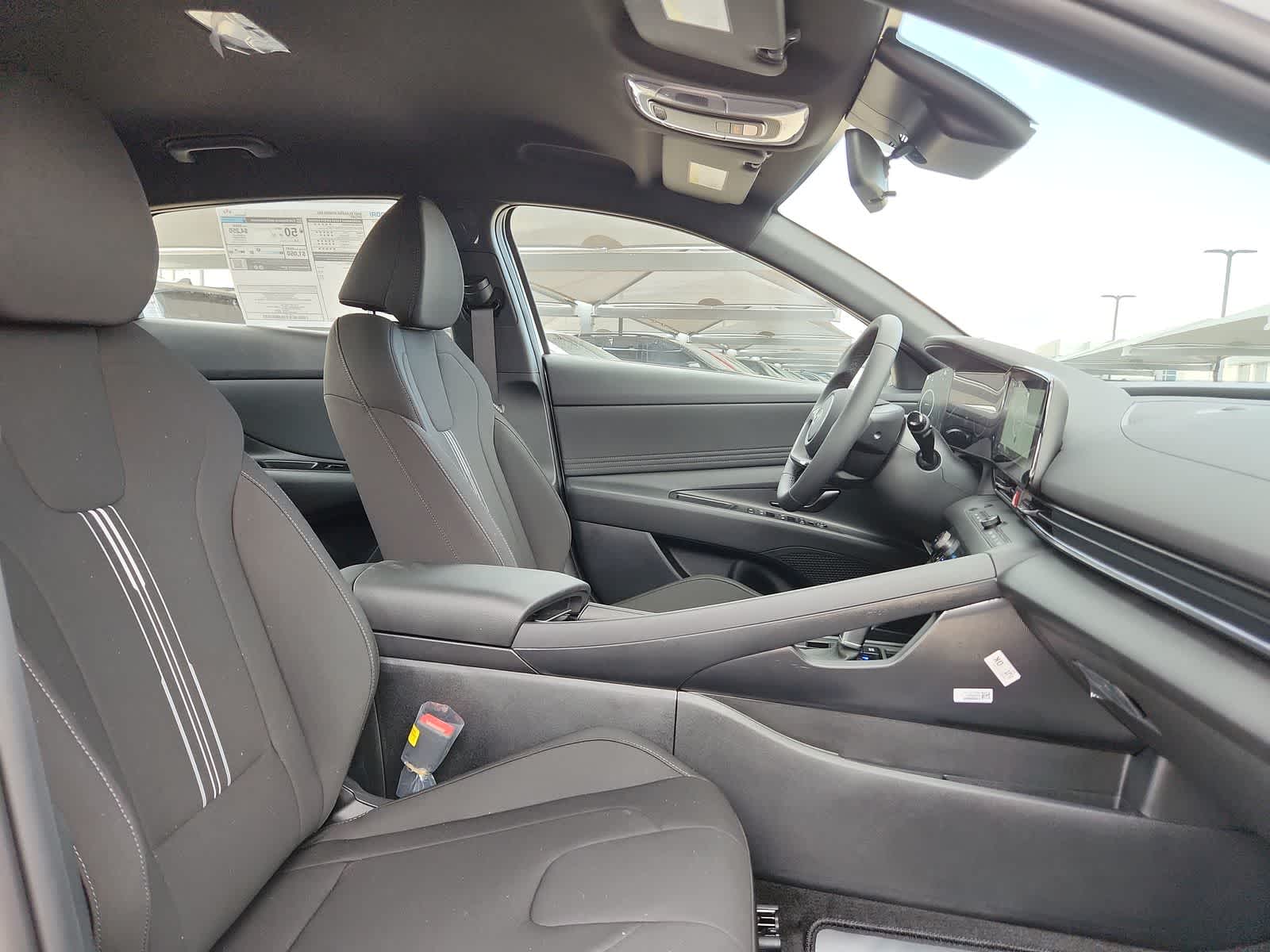 Thumbnail: 2025 Hyundai Elantra - 22