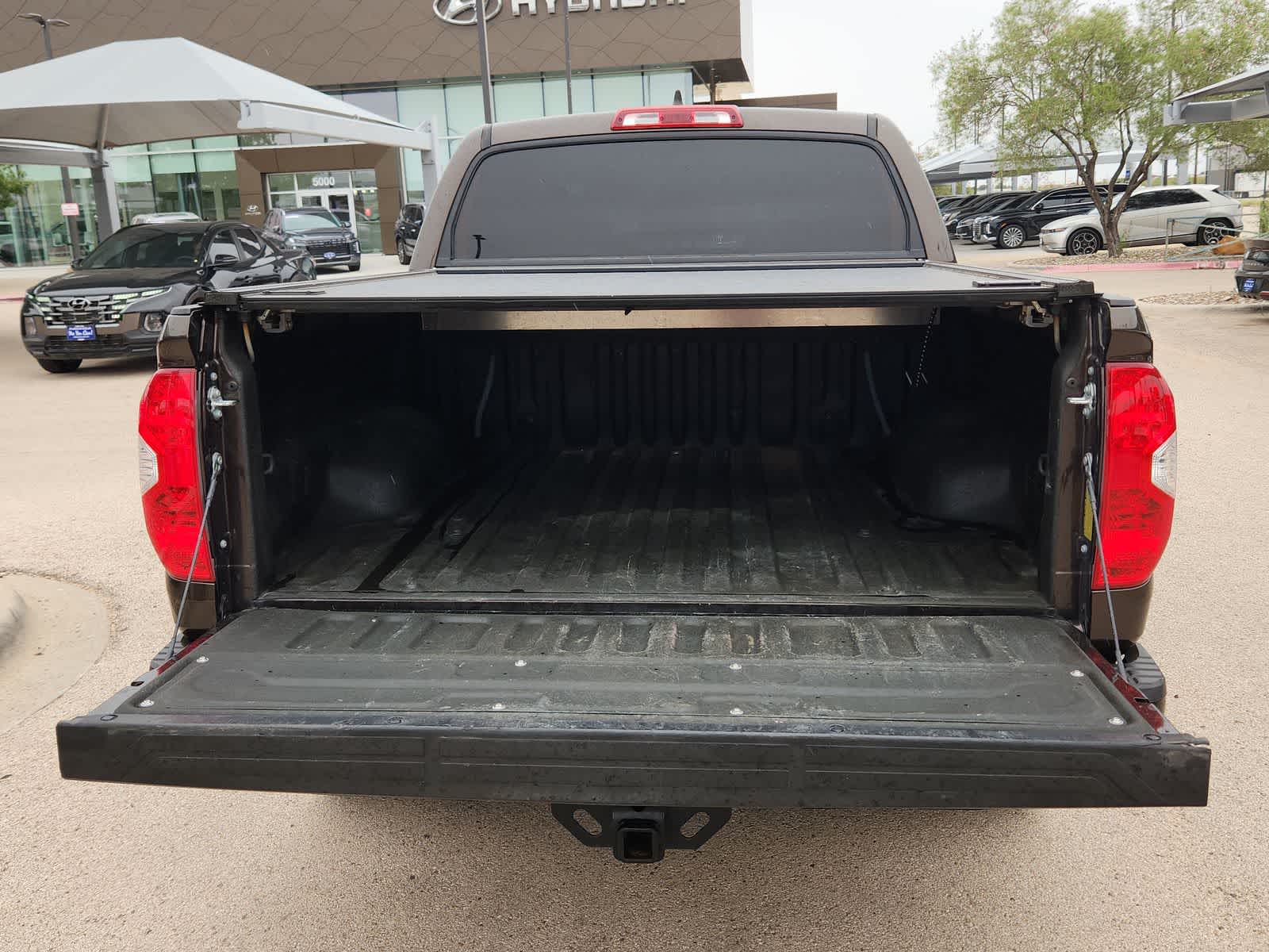 Thumbnail: 2021 Toyota Tundra - 23