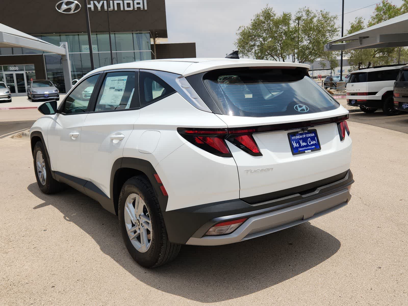 2025 Hyundai Tucson SE 12