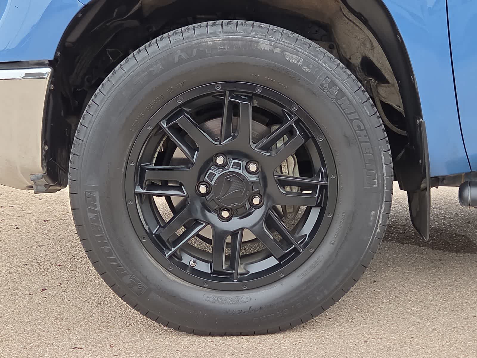 Thumbnail: 2021 Toyota Tundra - 12