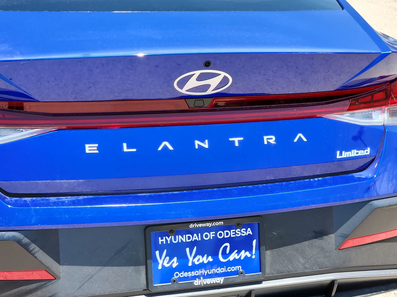 Thumbnail: 2025 Hyundai Elantra - 11