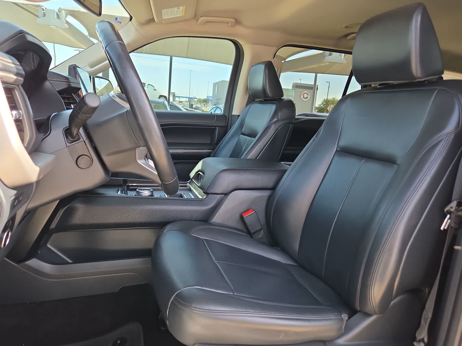 Thumbnail: 2023 Ford Expedition - 15