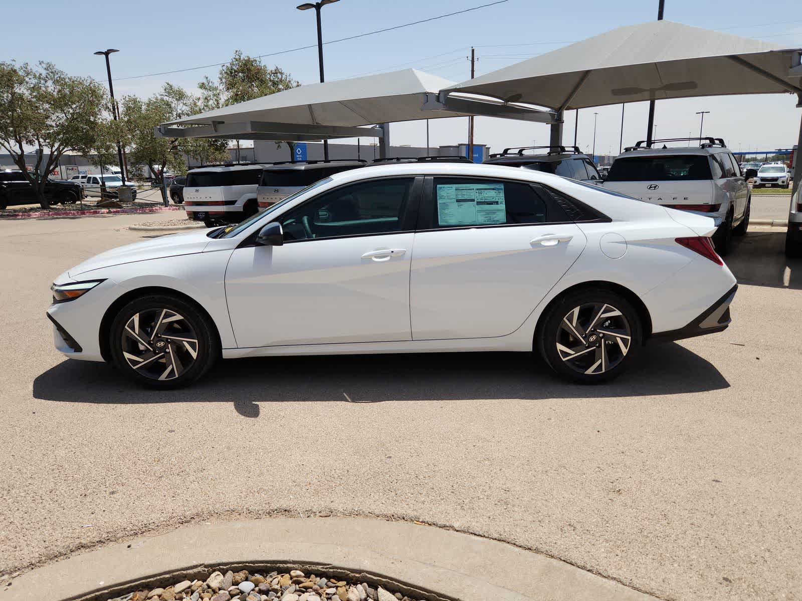 Thumbnail: 2025 Hyundai Elantra - 11