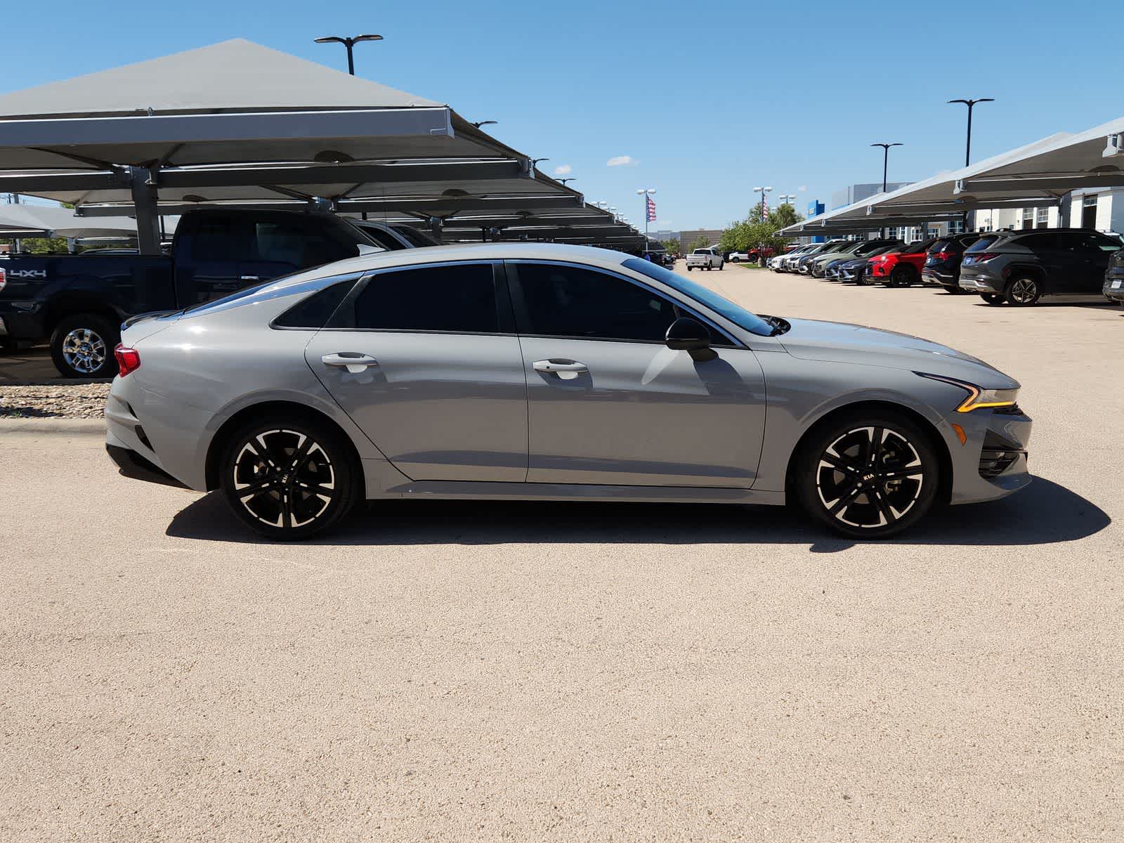 Thumbnail: 2021 Kia K5 - 9