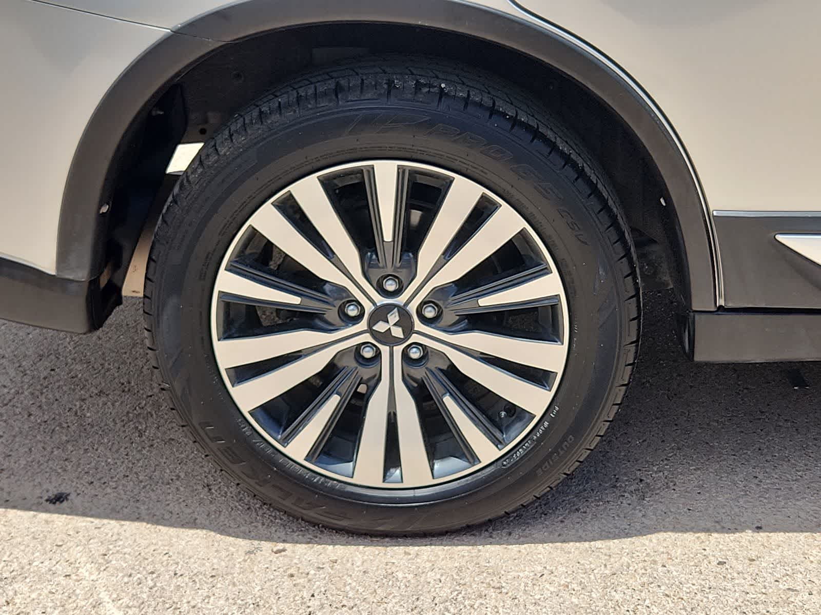 2020 Mitsubishi Outlander SE 12