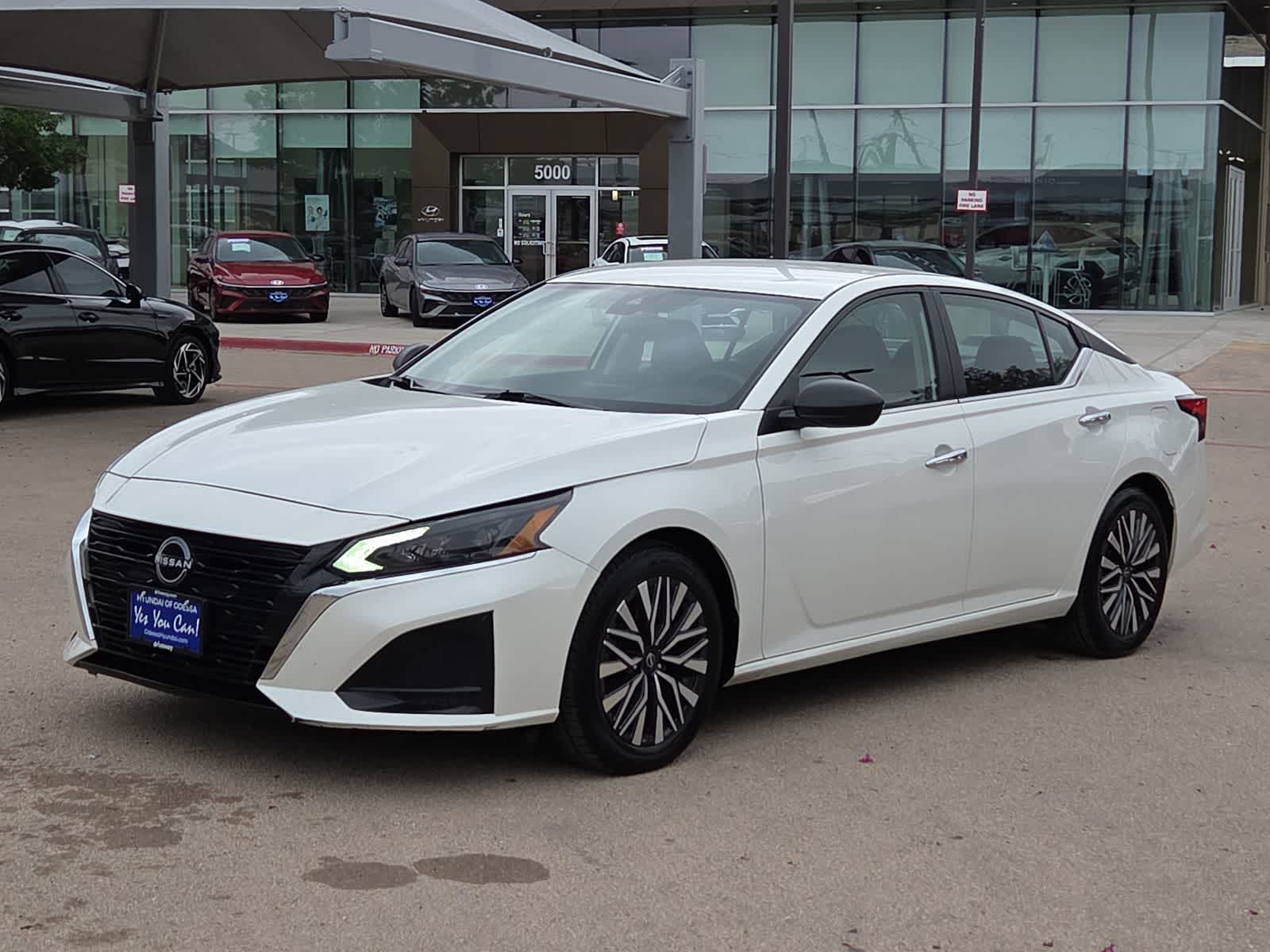 Thumbnail: 2024 Nissan Altima - 4