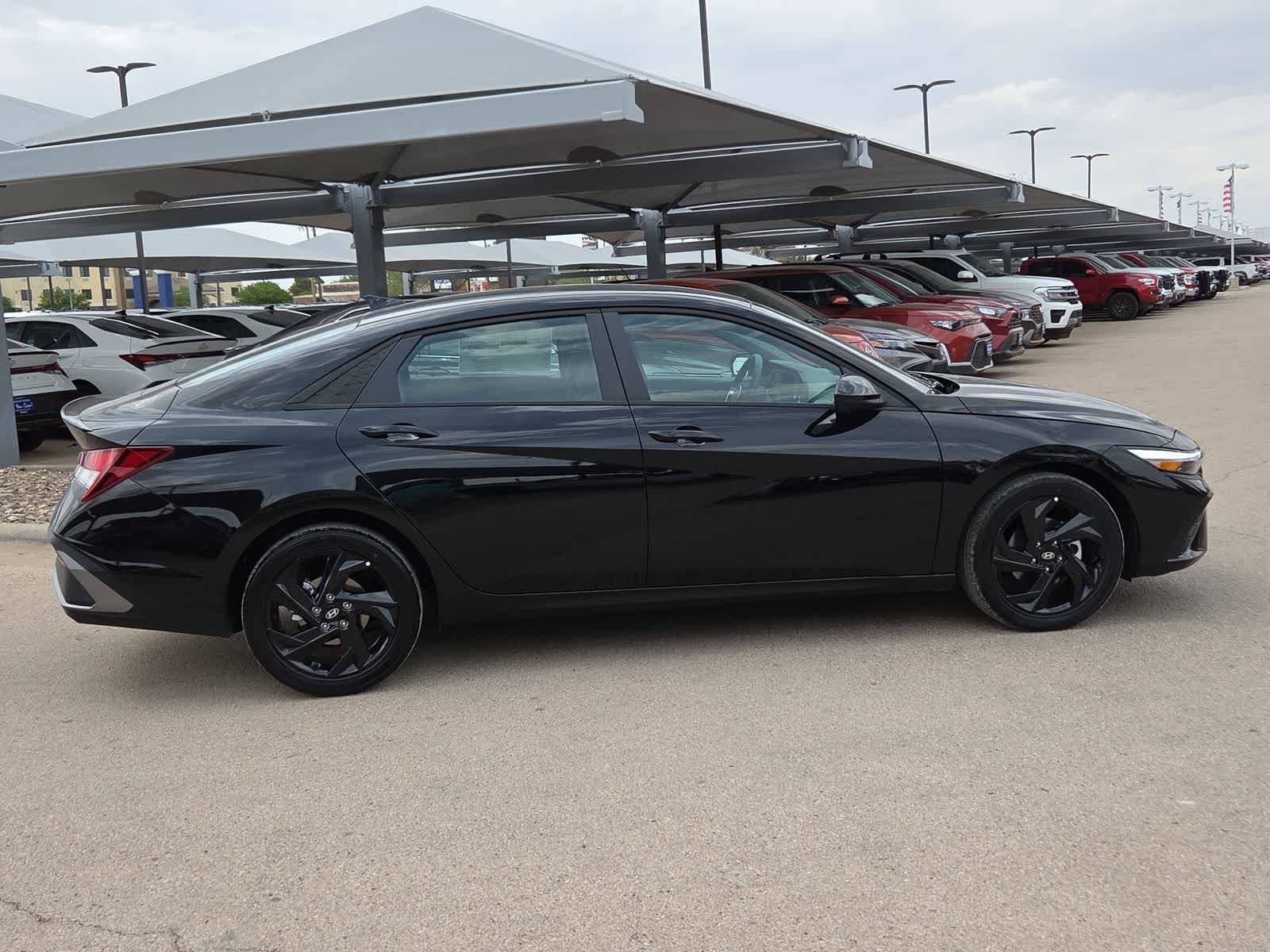 Thumbnail: 2026 Hyundai Elantra - 9