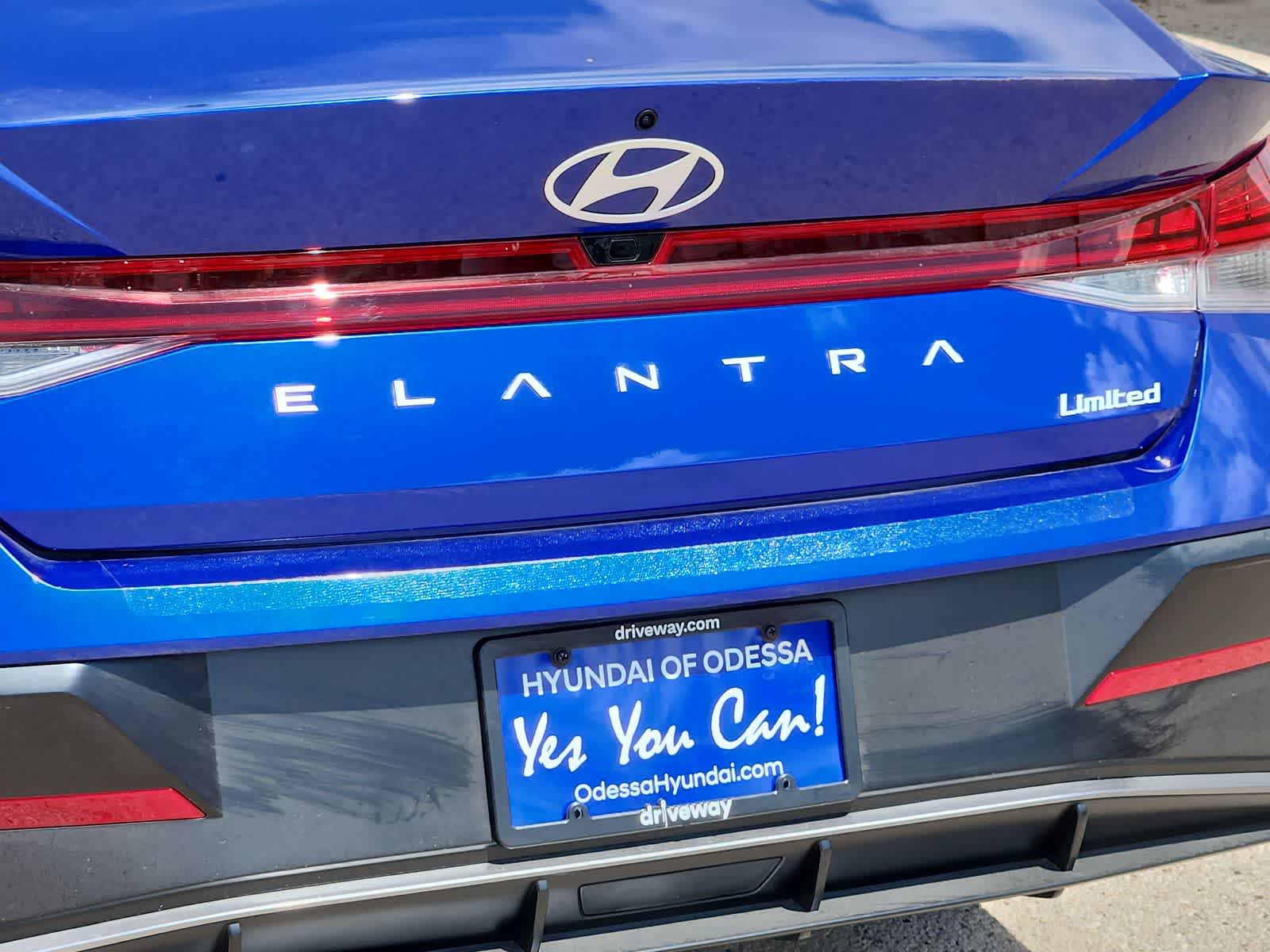 Thumbnail: 2025 Hyundai Elantra - 11