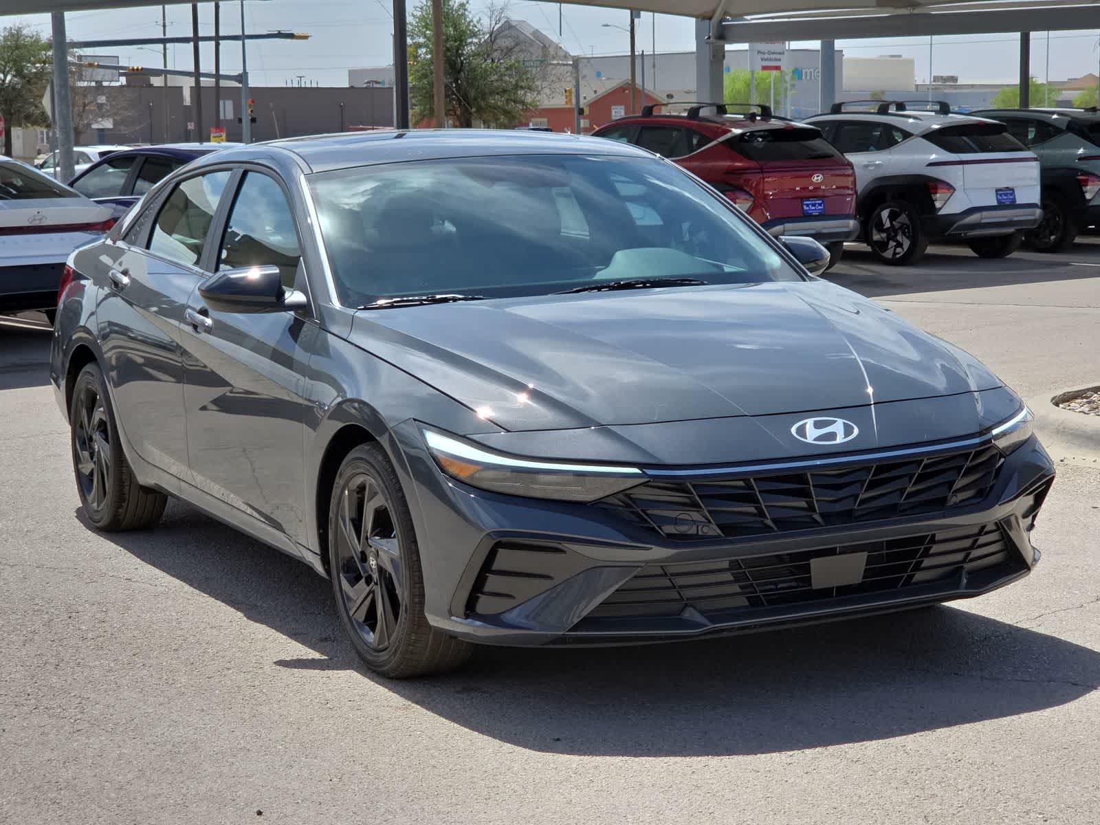Thumbnail: 2026 Hyundai Elantra - 3