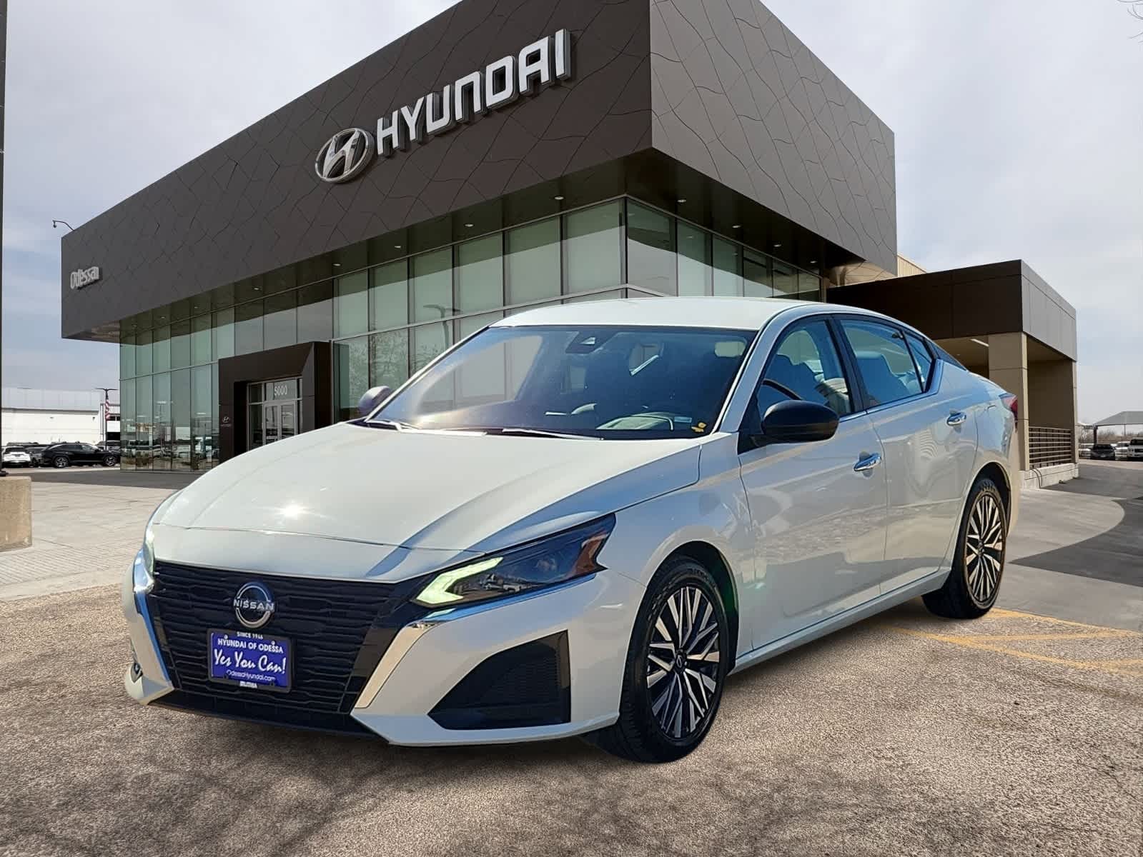 Thumbnail: 2024 Nissan Altima - 1