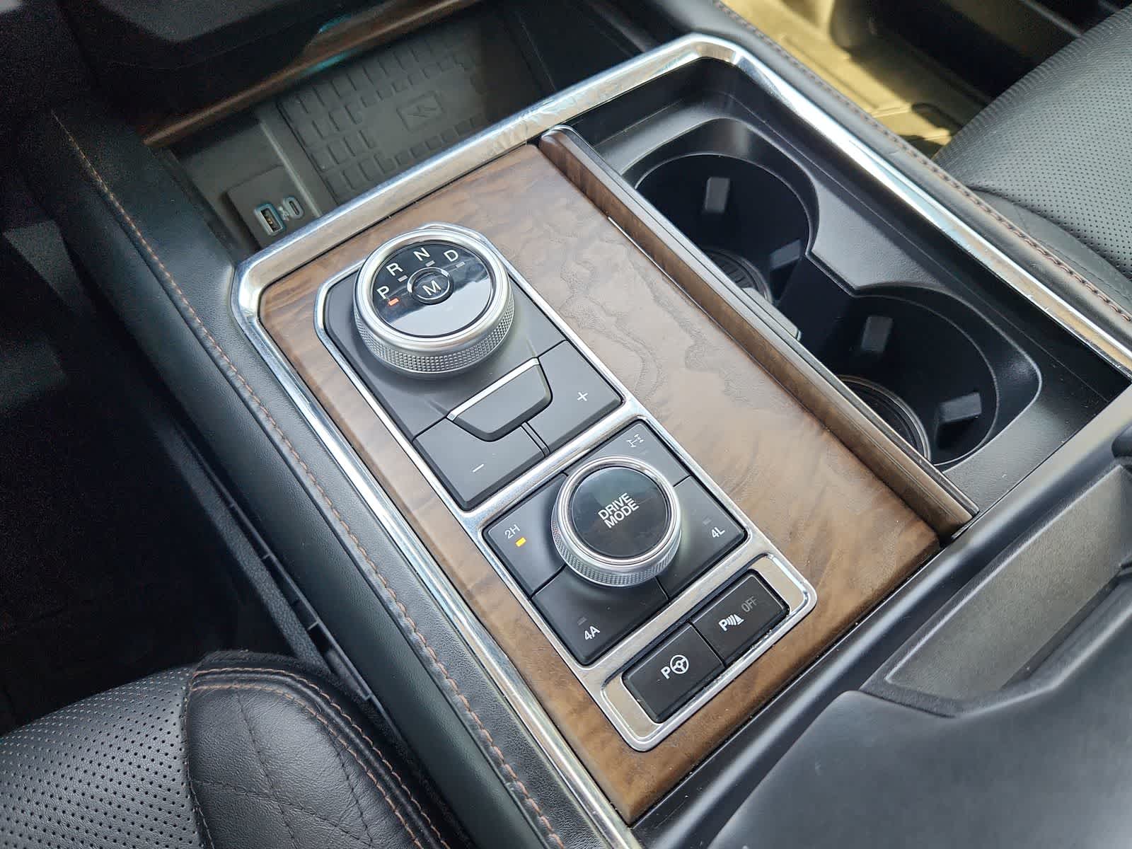 Thumbnail: 2020 Ford Expedition - 21