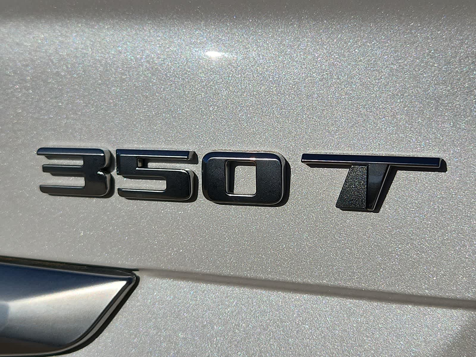 Thumbnail: 2024 Cadillac XT5 - 11