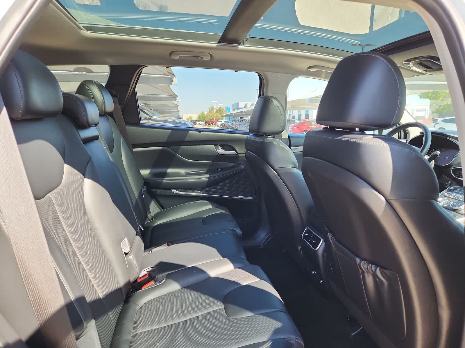 Thumbnail: 2023 Hyundai Santa Fe - 17