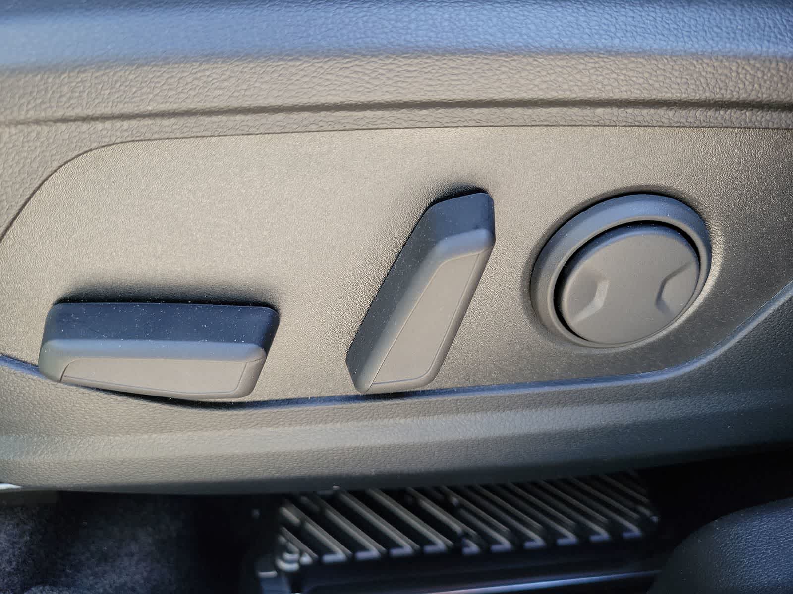 Thumbnail: 2025 Hyundai Santa Cruz - 14