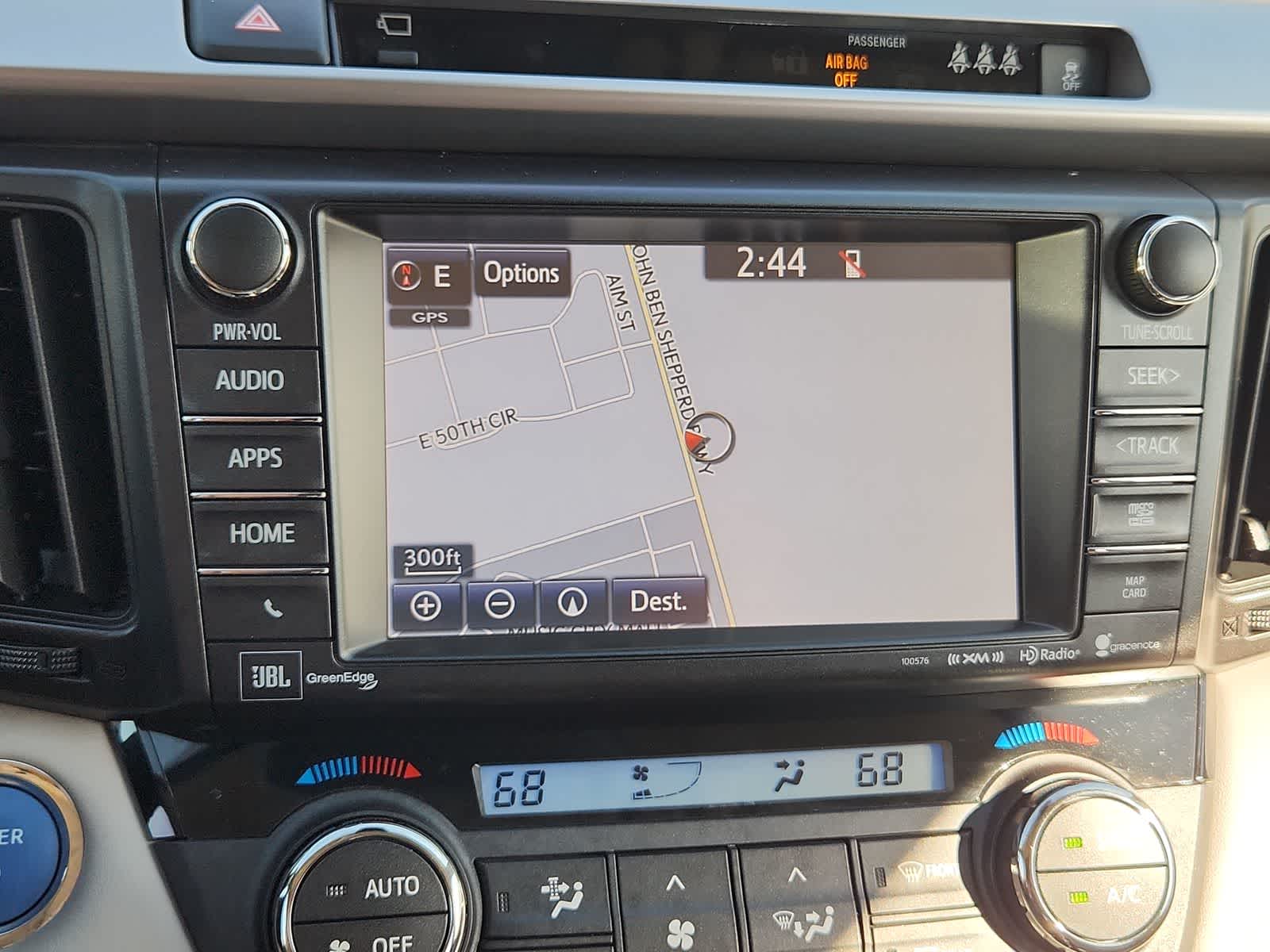 Thumbnail: 2018 Toyota RAV4 - 24