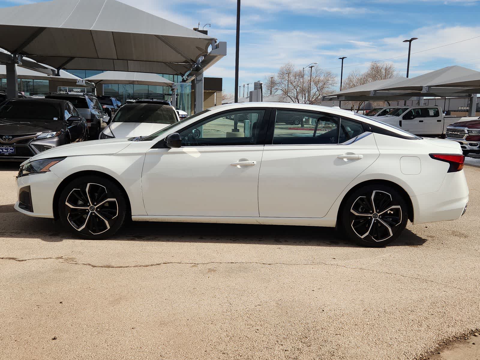 Thumbnail: 2024 Nissan Altima - 5