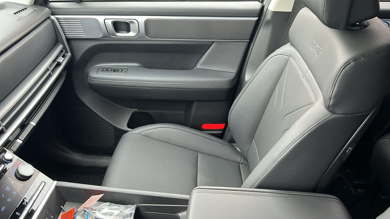 Thumbnail: 2025 Hyundai Santa Fe - 12