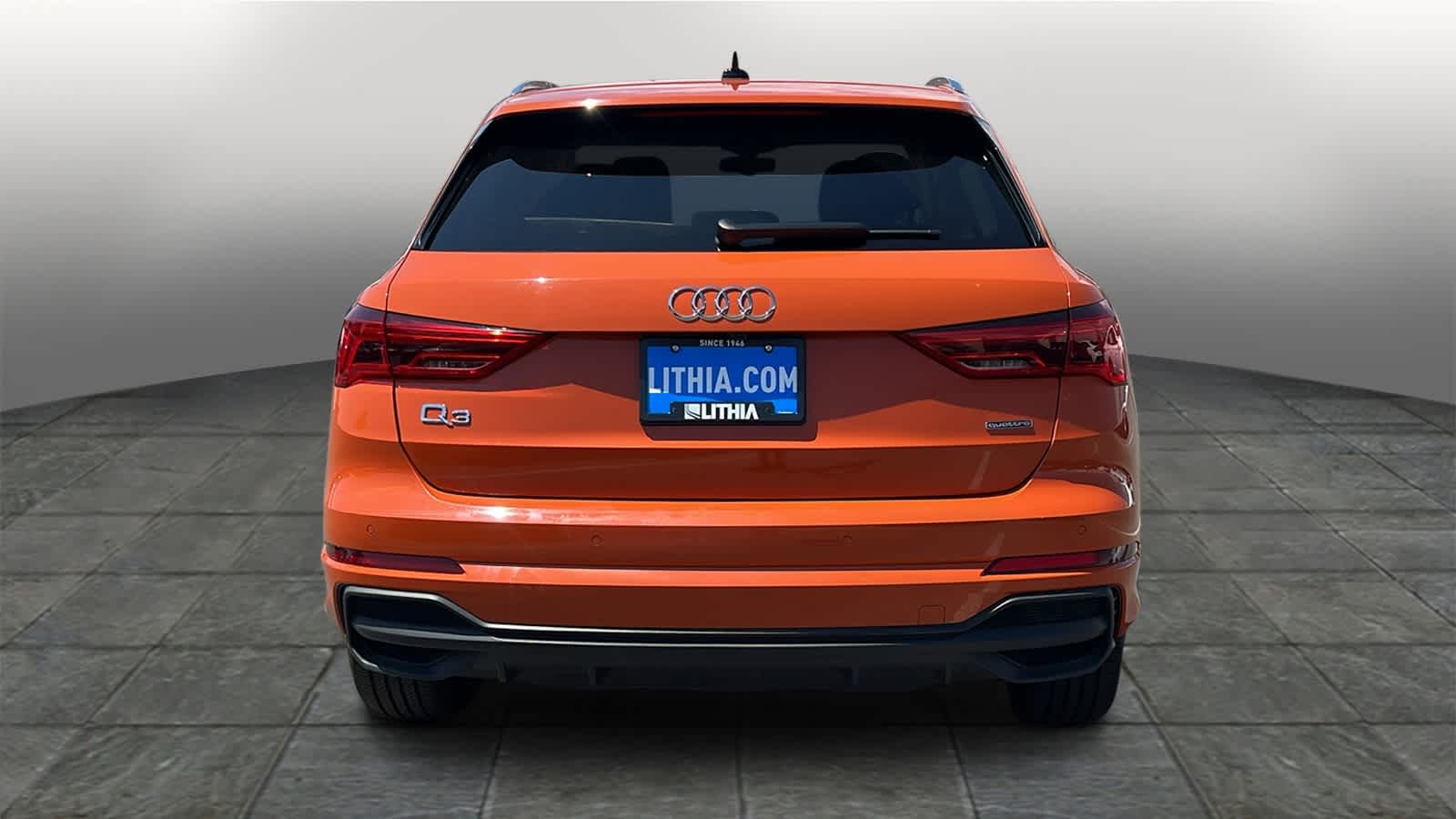 Thumbnail: 2023 Audi Q3 - 6