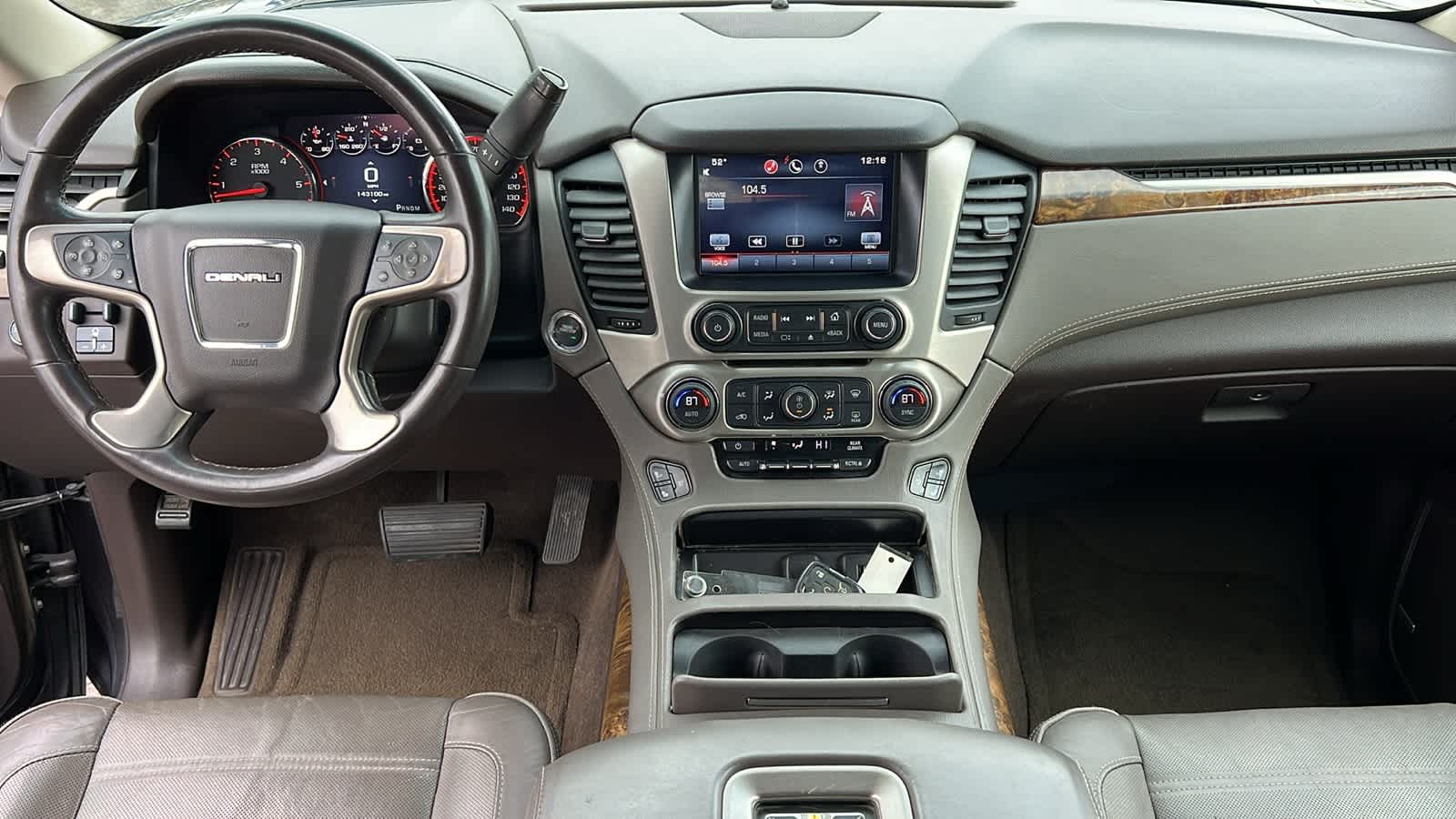 Thumbnail: 2015 GMC Yukon - 25