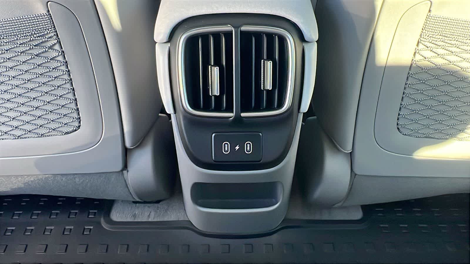 Thumbnail: 2025 Hyundai Ioniq 6 - 25