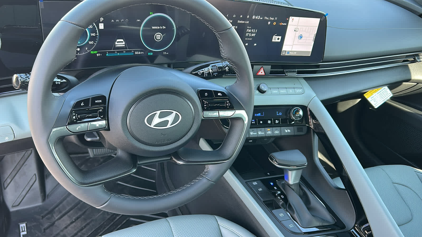 Thumbnail: 2025 Hyundai Elantra - 10