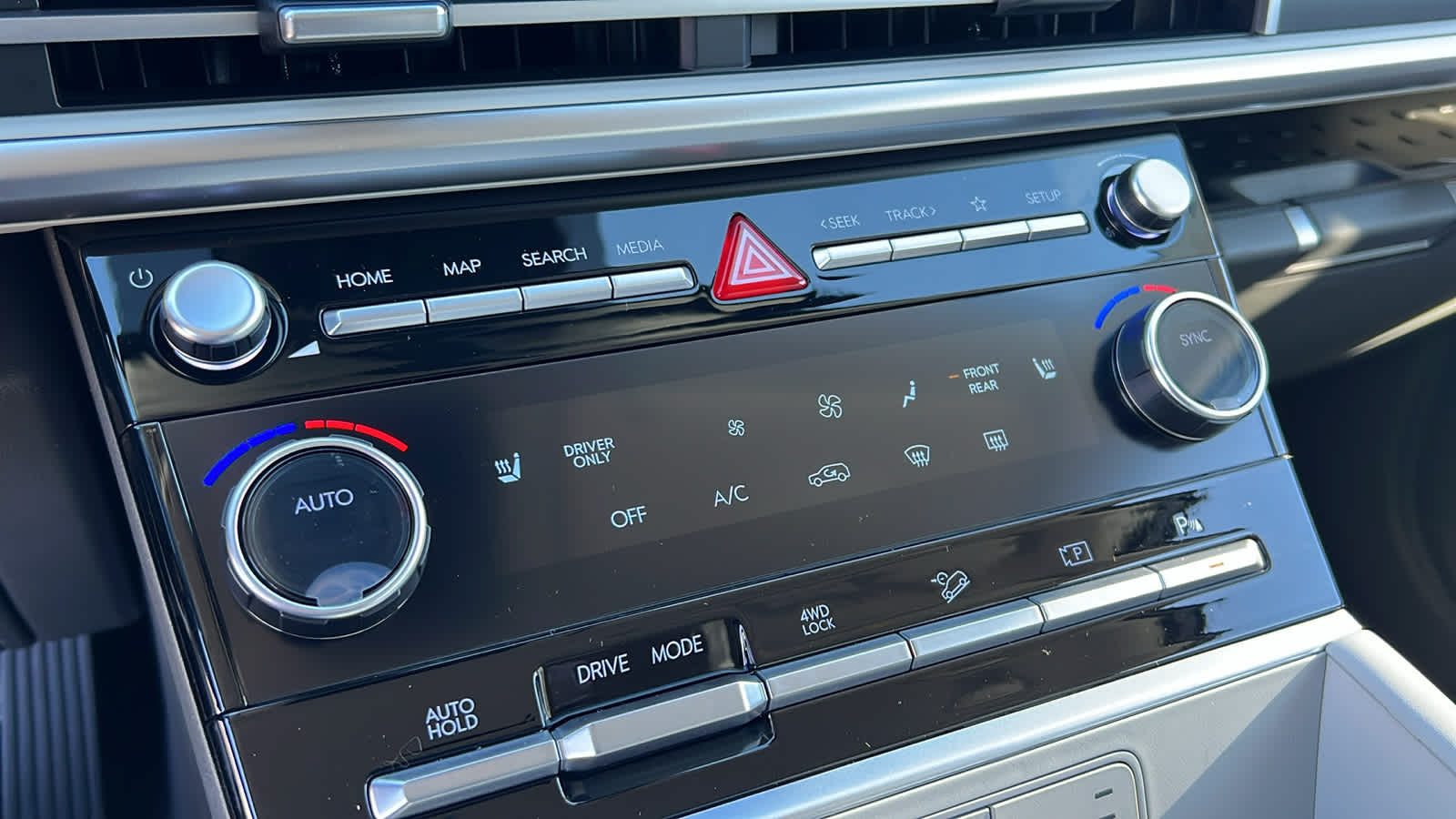 Thumbnail: 2026 Hyundai Santa Fe - 14