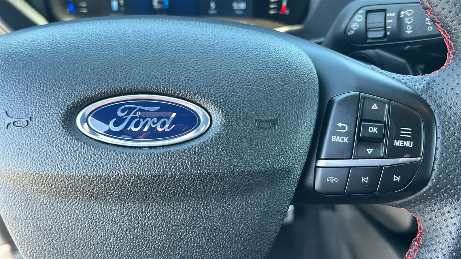 Thumbnail: 2023 Ford Escape - 20