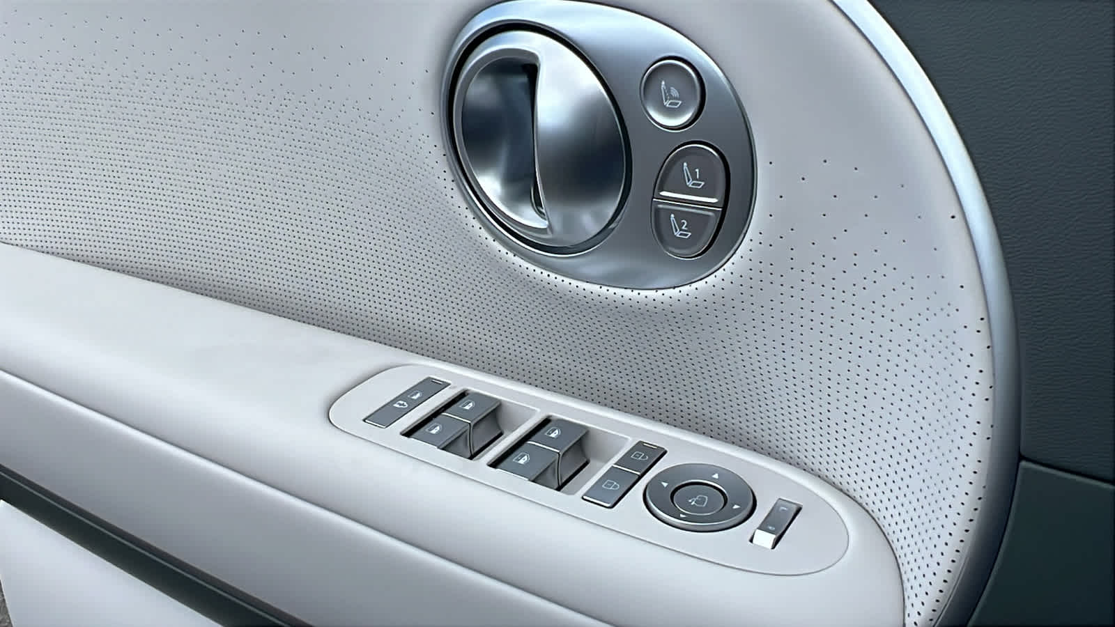 Thumbnail: 2026 Hyundai Ioniq - 22