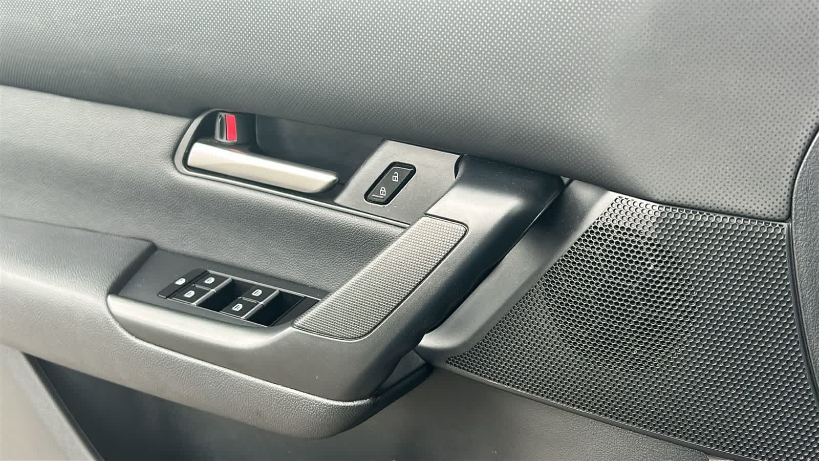 Thumbnail: 2025 Mazda CX-50 - 22