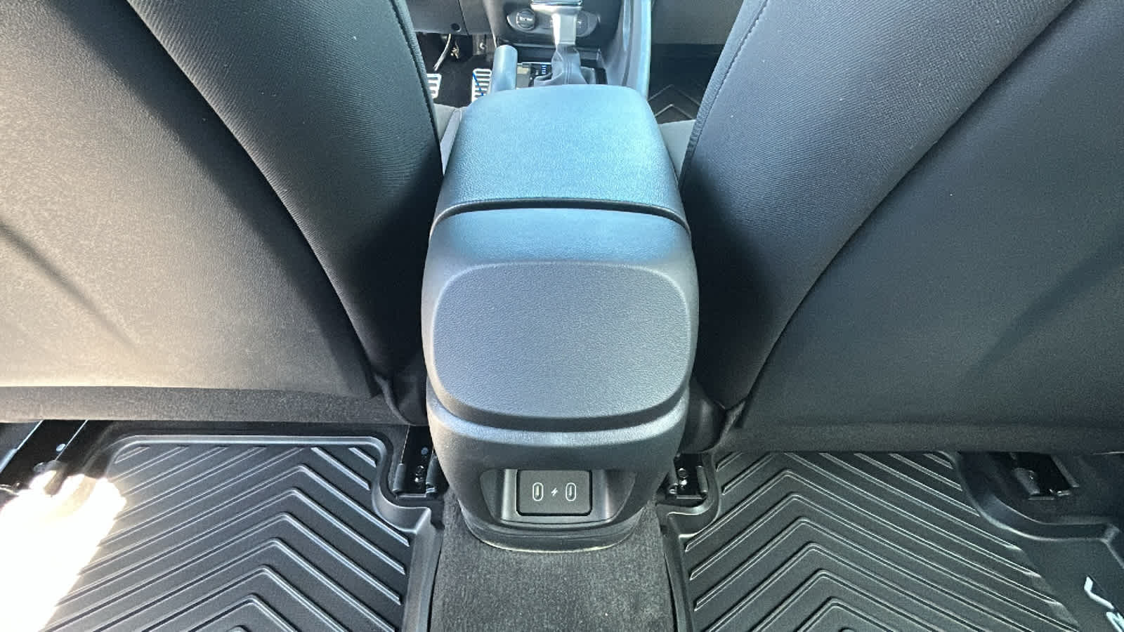 Thumbnail: 2026 Hyundai Elantra - 25