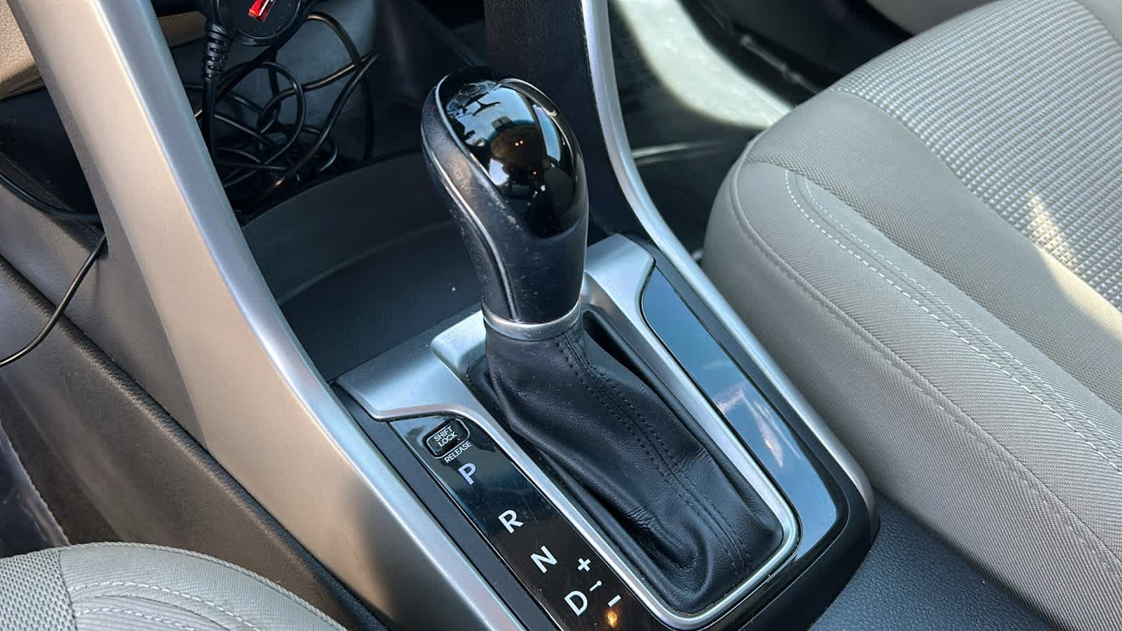 Thumbnail: 2016 Hyundai Elantra - 17
