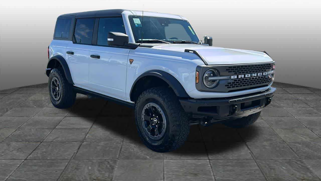 Thumbnail: 2022 Ford Bronco - 3