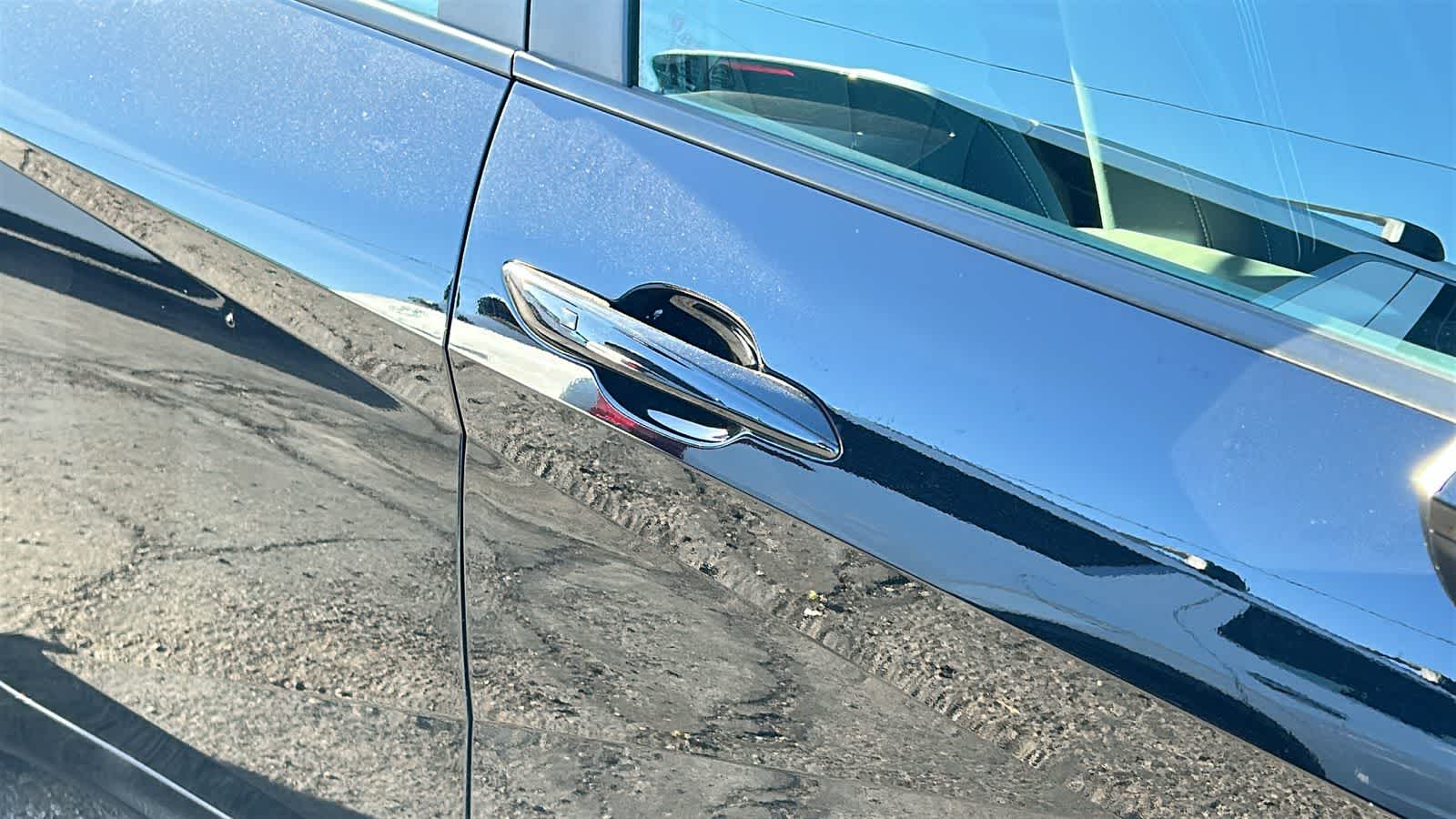 Thumbnail: 2022 Hyundai Elantra - 17