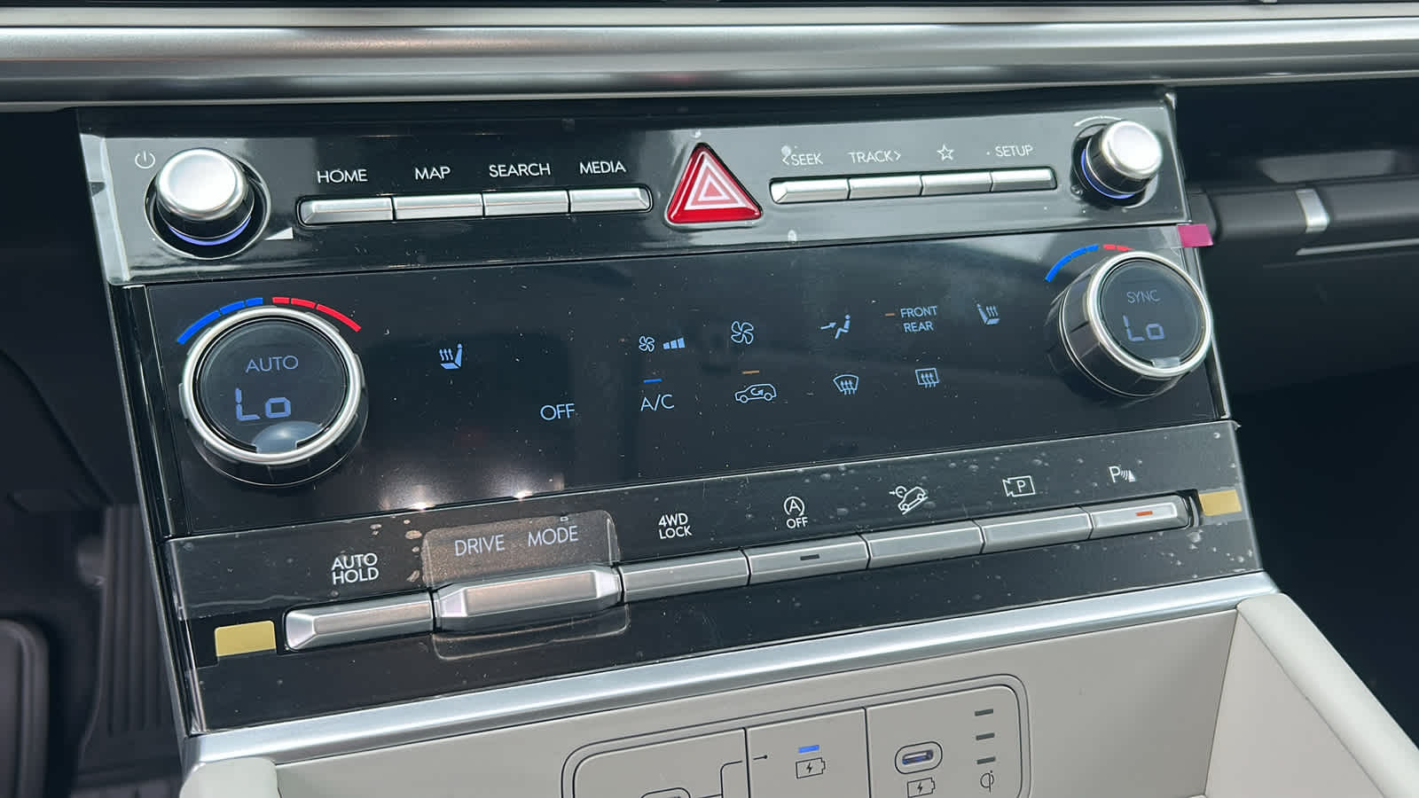 Thumbnail: 2026 Hyundai Santa Fe - 14