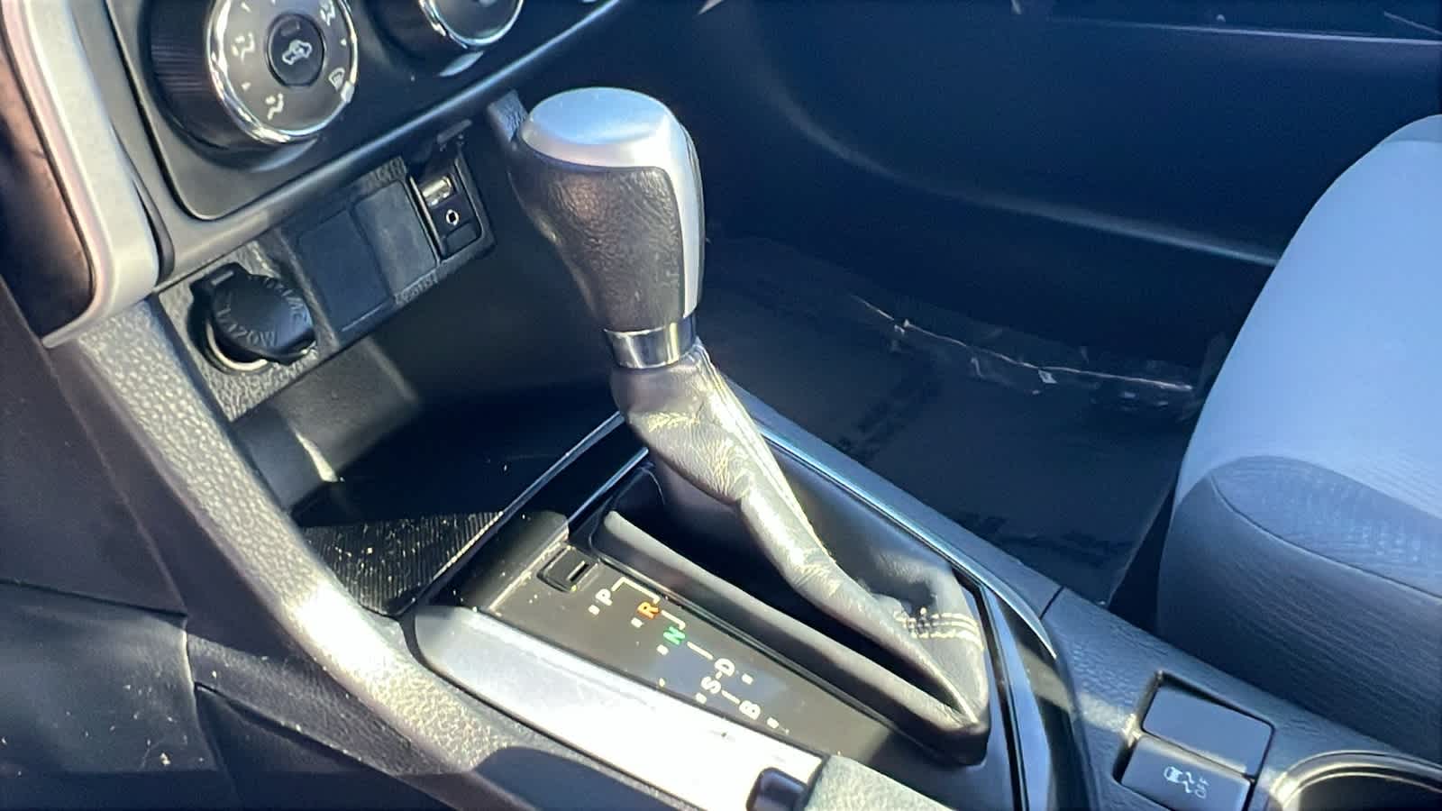 Thumbnail: 2017 Toyota Corolla - 13