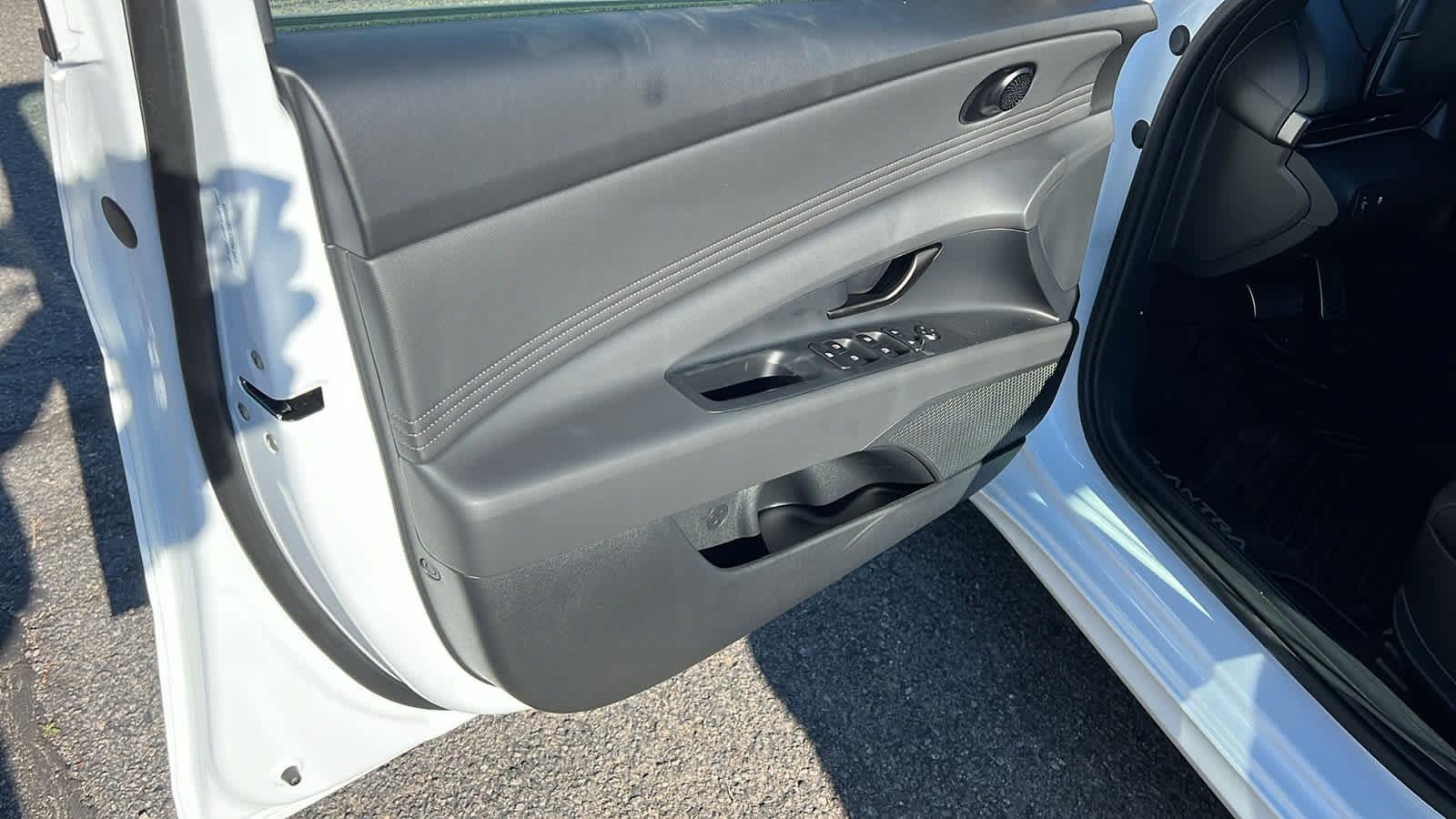 Thumbnail: 2026 Hyundai Elantra - 23