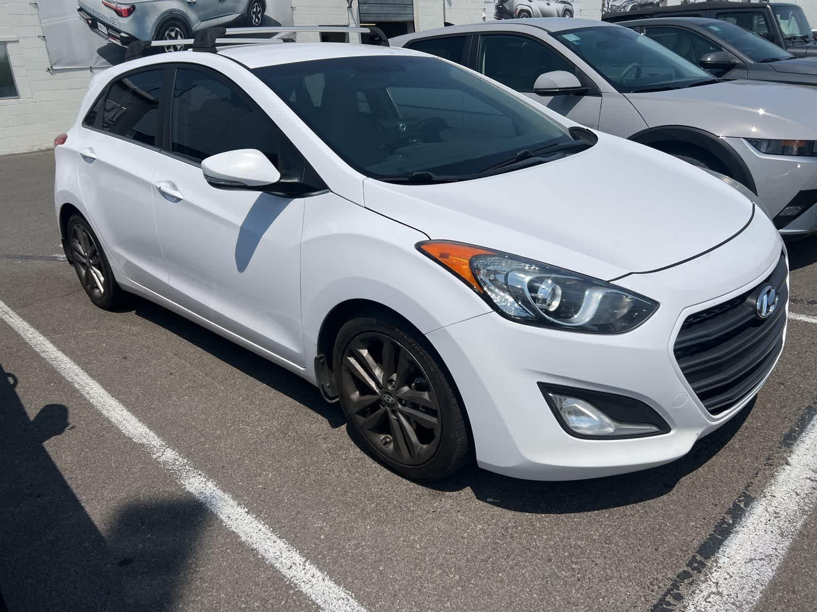 Thumbnail: 2016 Hyundai Elantra - 5