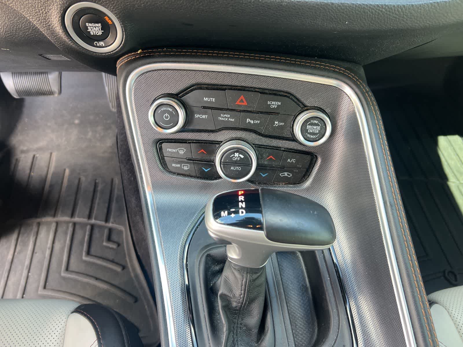 Thumbnail: 2018 Dodge Challenger - 21