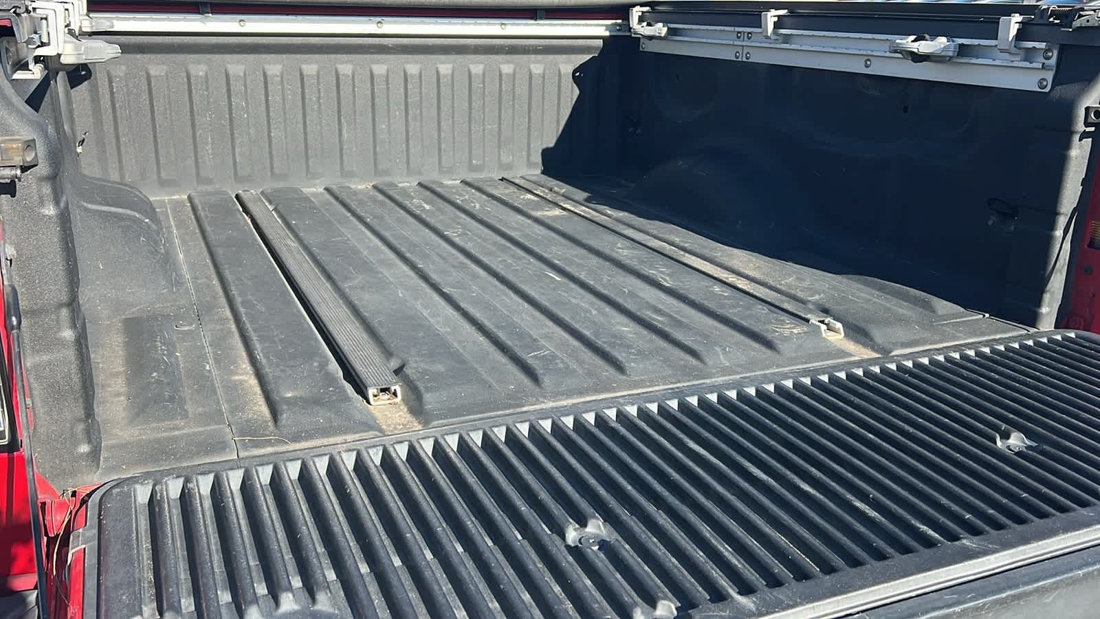 Thumbnail: 2011 Nissan Titan - 26